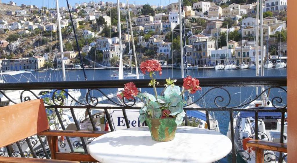 Symi Blue Port Apartment Exteriér fotografie