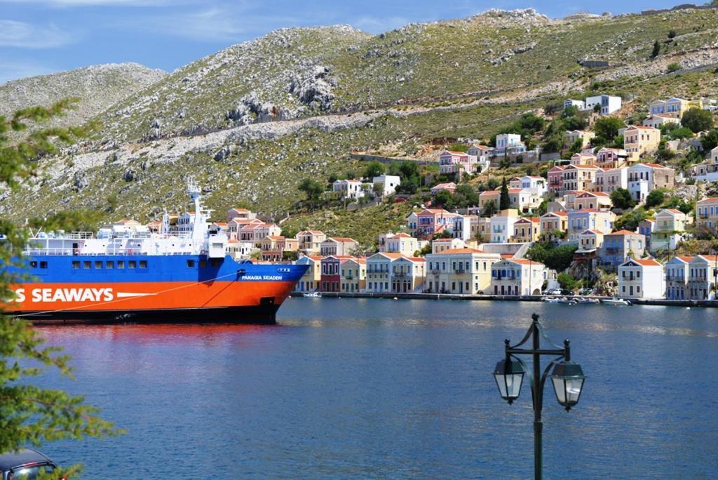Symi Blue Port Apartment Exteriér fotografie
