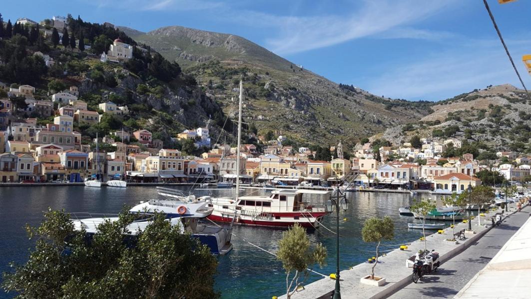 Symi Blue Port Apartment Exteriér fotografie
